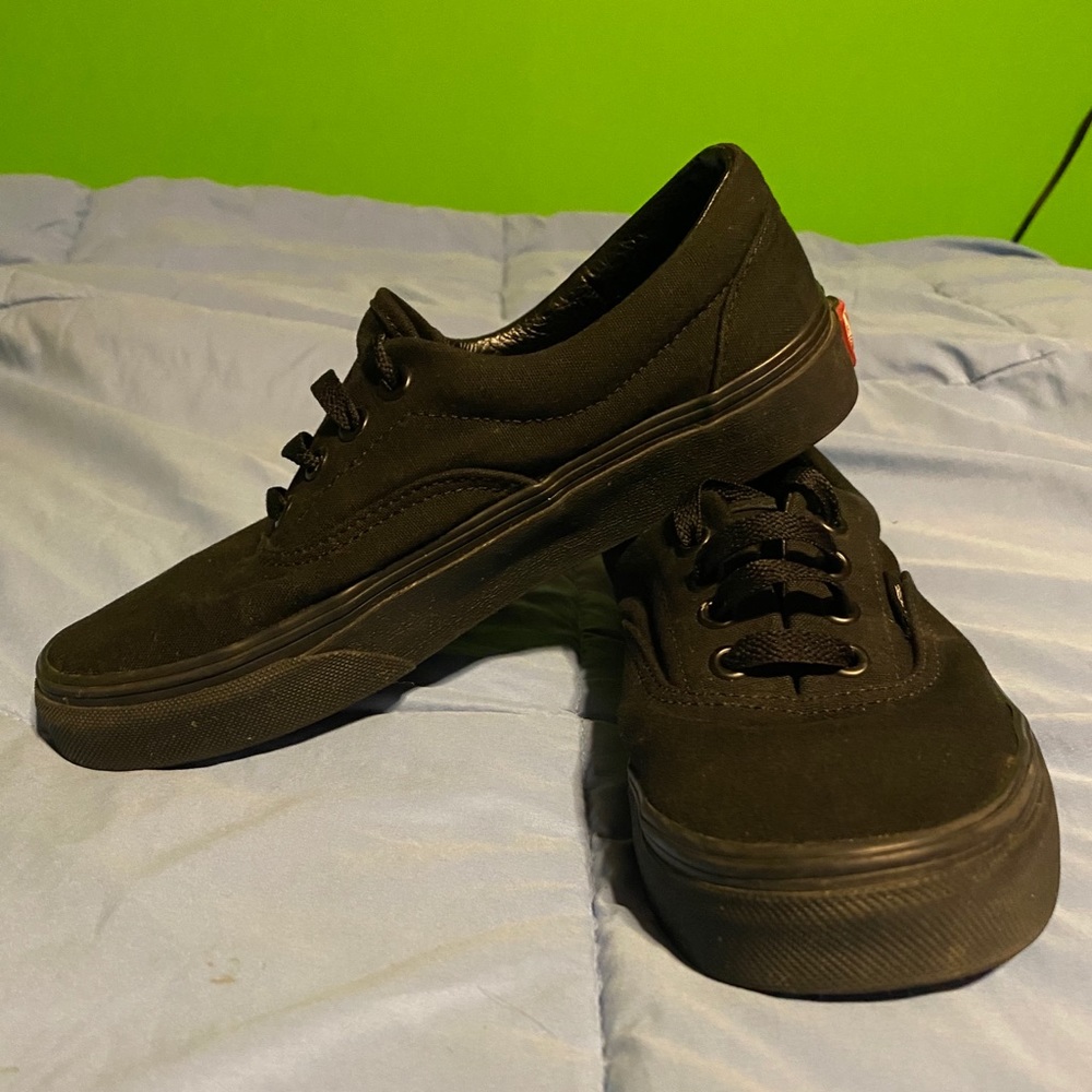 Black Vans Era